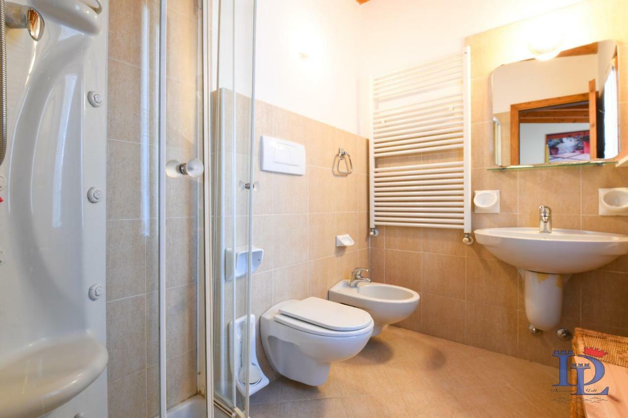 Desenzanoloft Official Partner Marriott Homes & Villas -Penthouse Never Say Never Sirmione Castle View Ngoại thất bức ảnh